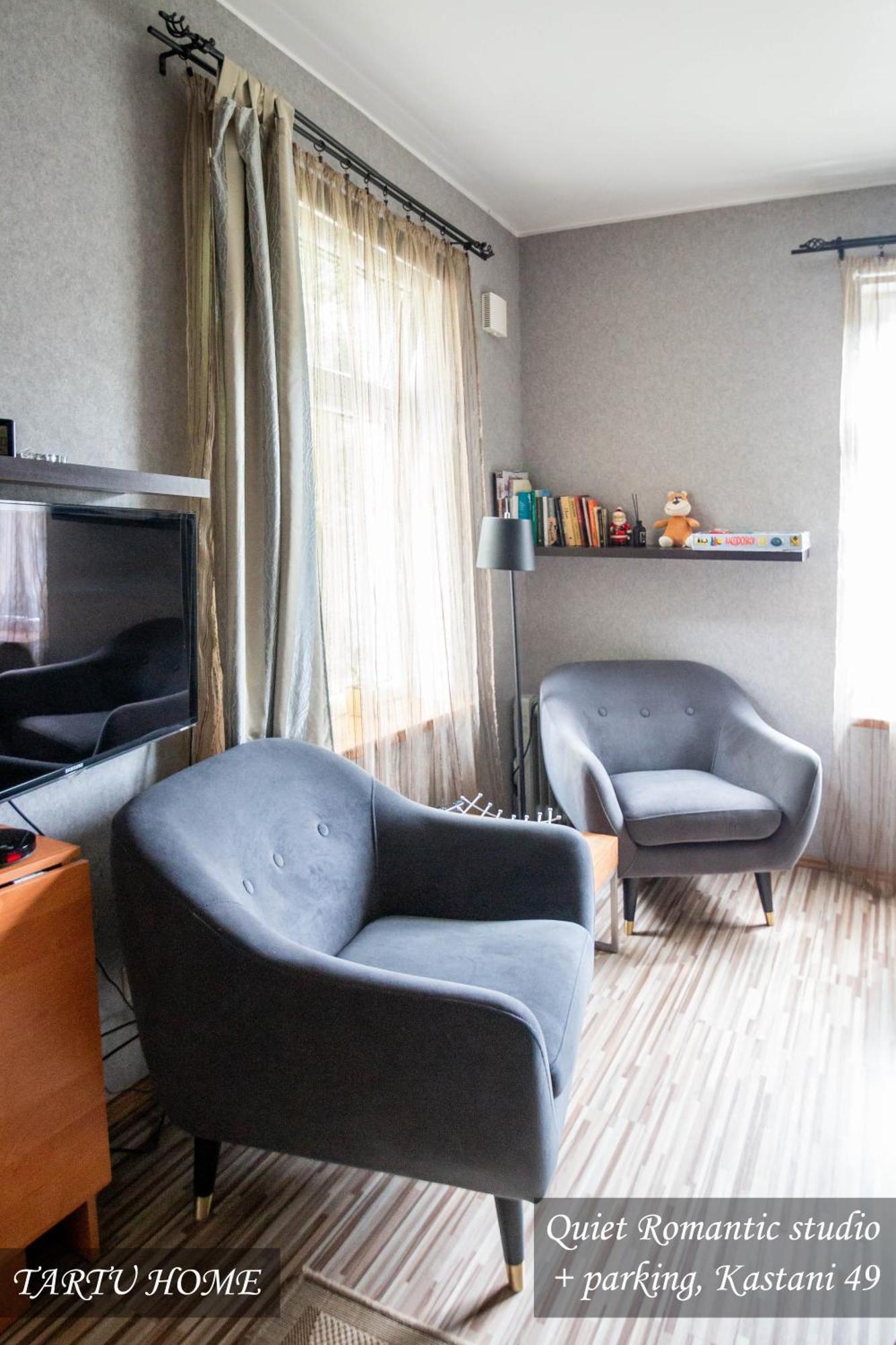 Quiet Romantic Studio Plus Parking, Tartu Home Bagian luar foto