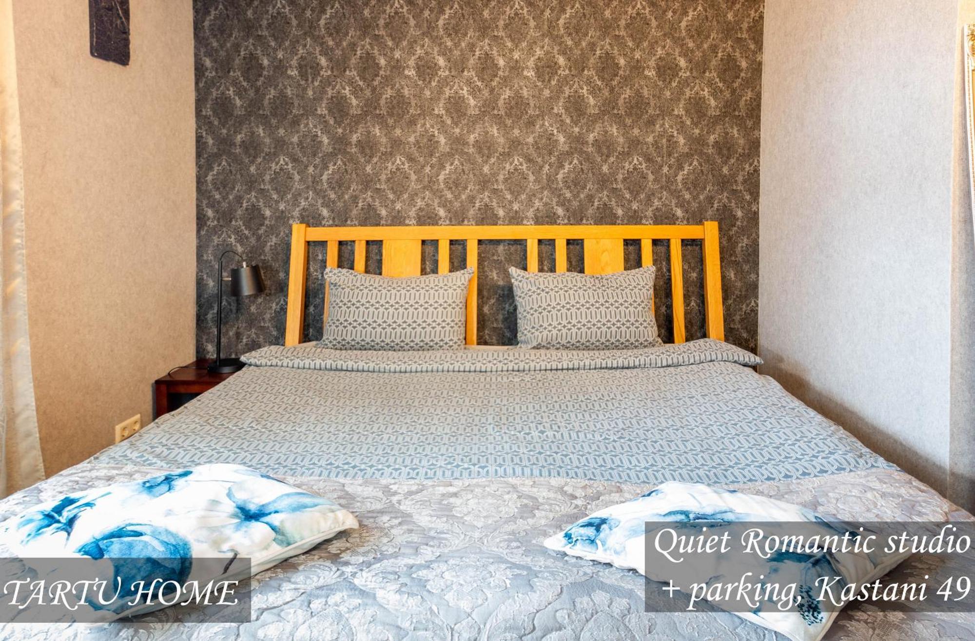 Quiet Romantic Studio Plus Parking, Tartu Home Bagian luar foto